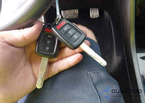 2017 Honda Accord Sport z USA, uszkodzony, nr VIN 1HGCR2F57HA056770